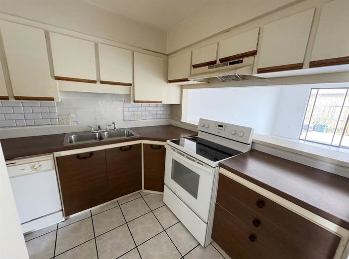 Image No.2-Maison de ville de 2 chambres à vendre à Saint John