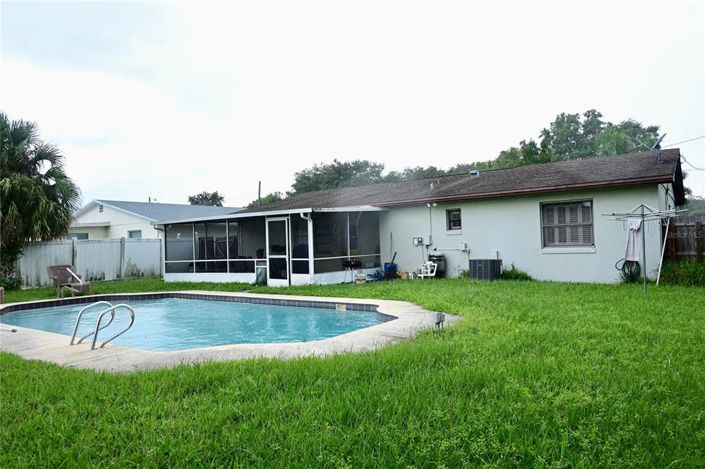 Image No.23-Maison de 4 chambres à vendre à Saint John