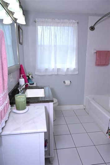 Image No.20-Maison de 5 chambres à vendre à Saint John