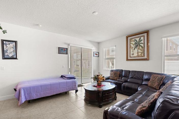 Image No.11-4 Bed House for sale