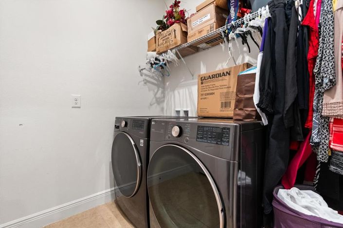 Image No.14-4 Bed House for sale