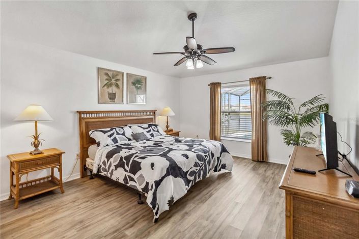 Image No.20-4 Bed House for sale