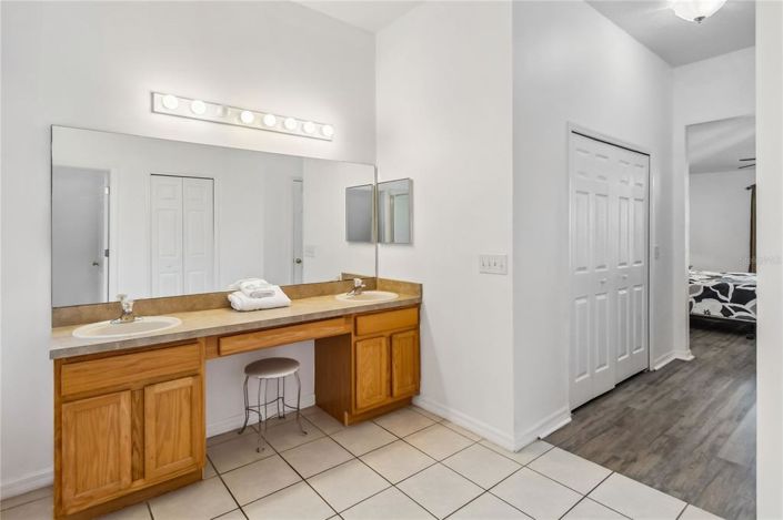 Image No.22-4 Bed House for sale