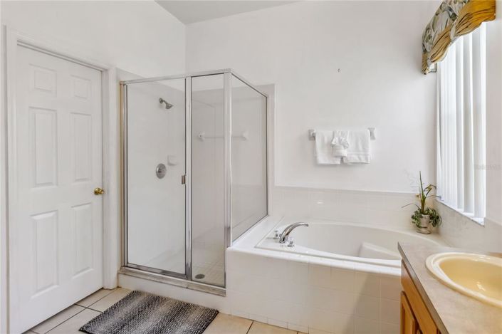 Image No.23-4 Bed House for sale