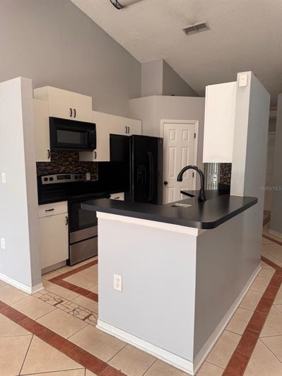 Image No.10-3 Bed Townhouse for sale