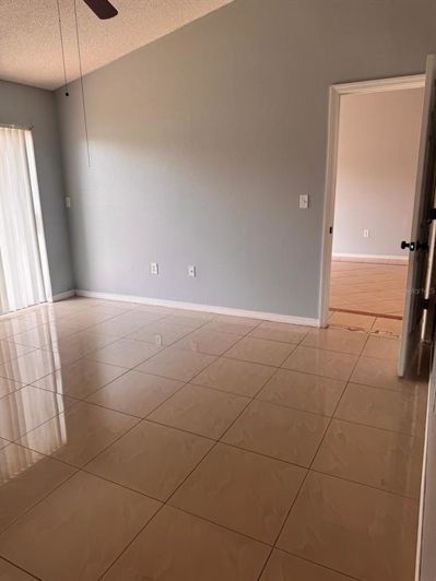 Image No.20-3 Bed Townhouse for sale