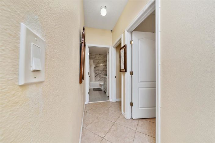 Image No.18-4 Bed House for sale