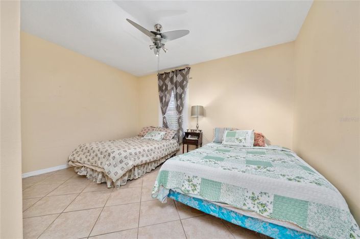 Image No.21-4 Bed House for sale