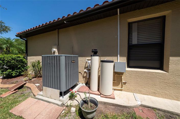 Image No.35-4 Bed House for sale