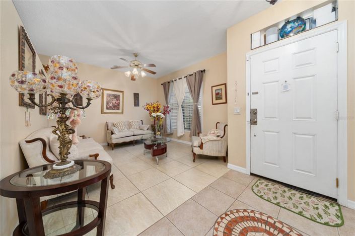 Image No.8-4 Bed House for sale