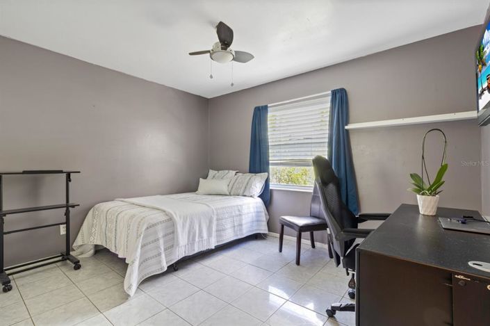 Image No.13-3 Bed House for sale