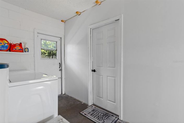 Image No.18-3 Bed House for sale