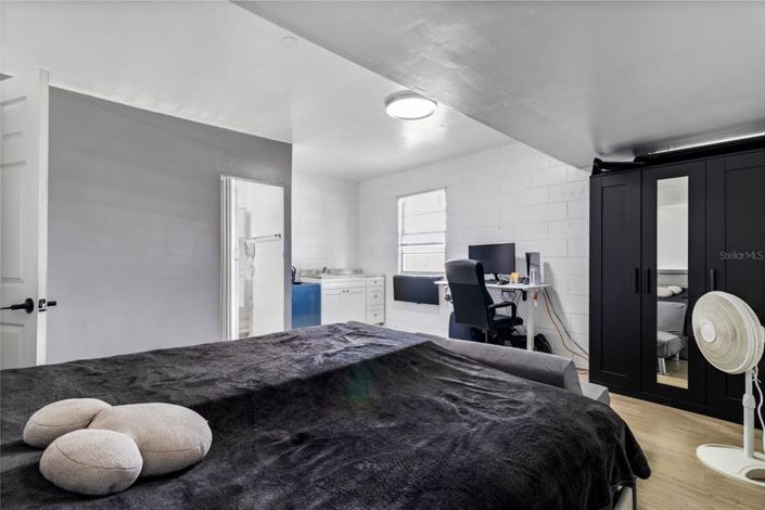 Image No.20-3 Bed House for sale