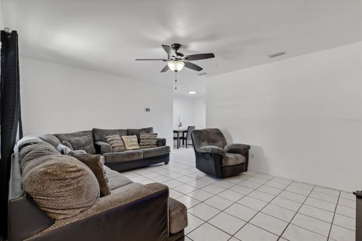 Image No.4-3 Bed House for sale