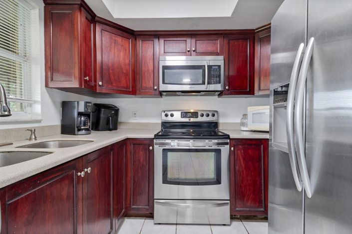 Image No.8-3 Bed House for sale