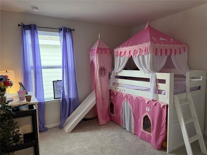 Image No.15-4 Bed House for sale