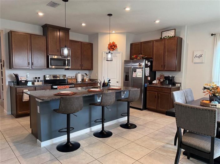 Image No.5-4 Bed House for sale