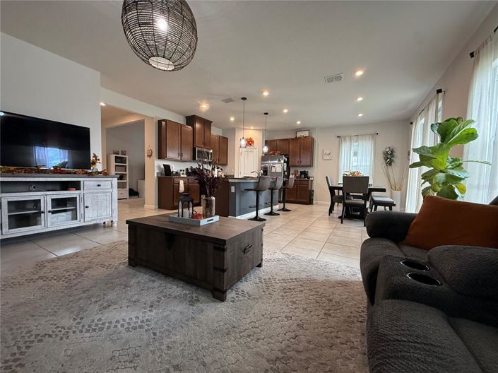 Image No.8-4 Bed House for sale