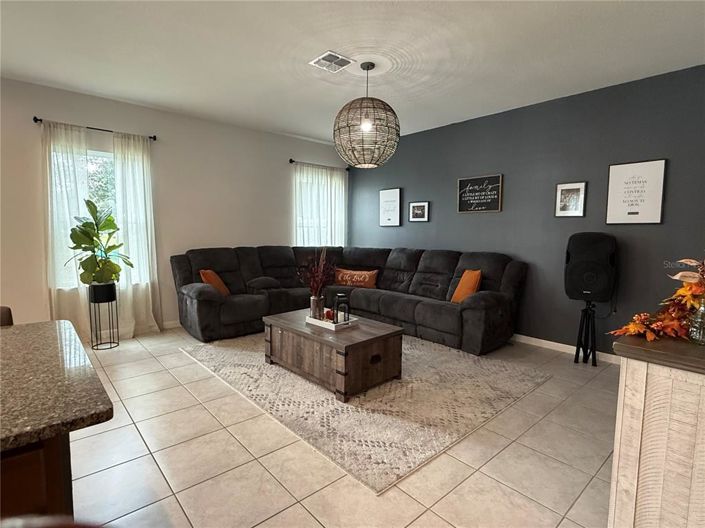 Image No.9-4 Bed House for sale