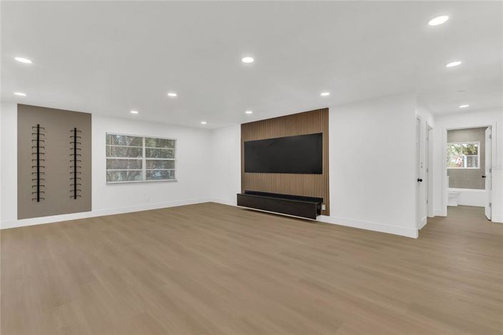 Image No.17-4 Bed House for sale