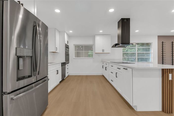 Image No.24-4 Bed House for sale