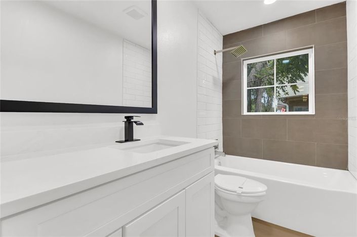 Image No.43-4 Bed House for sale