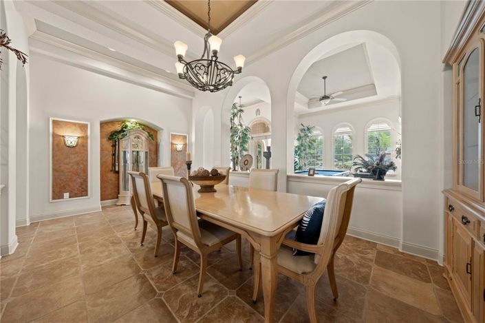 Image No.20-5 Bed House for sale