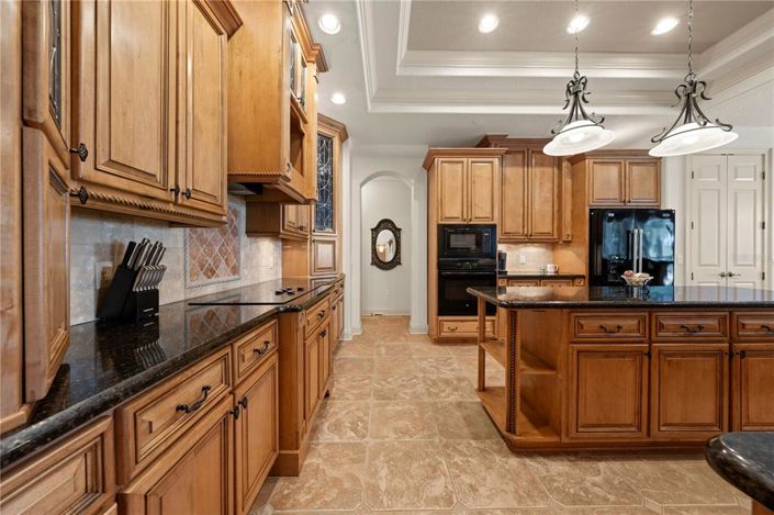 Image No.32-5 Bed House for sale