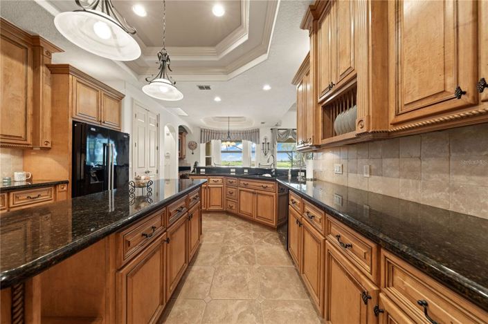 Image No.35-5 Bed House for sale