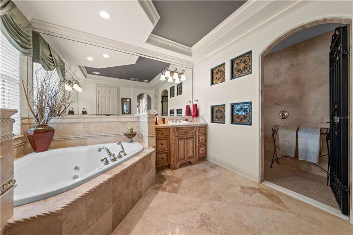 Image No.46-5 Bed House for sale