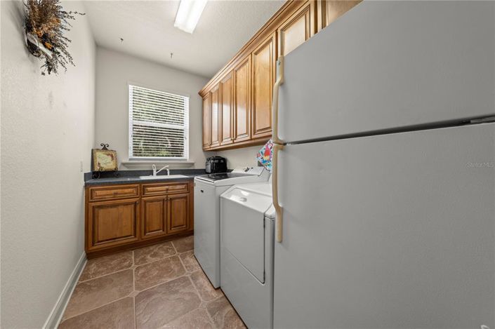 Image No.51-5 Bed House for sale