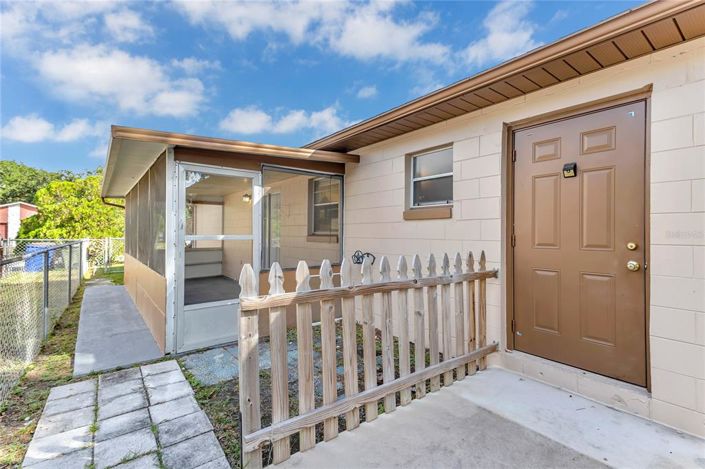 Image No.11-4 Bed House for sale