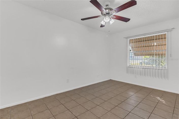 Image No.23-4 Bed House for sale