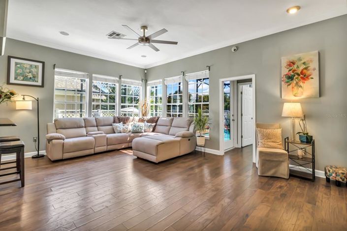 Image No.23-4 Bed House for sale