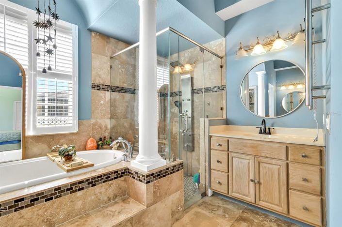 Image No.30-4 Bed House for sale