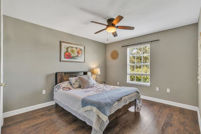 Image No.40-4 Bed House for sale