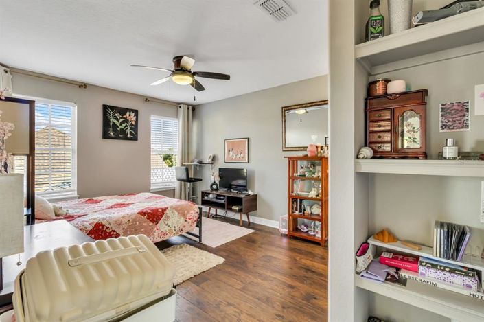 Image No.45-4 Bed House for sale