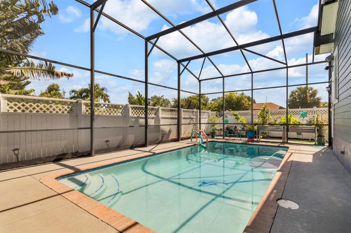 Image No.51-4 Bed House for sale