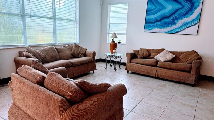 Image No.5-Maison de 4 chambres à vendre à Saint John