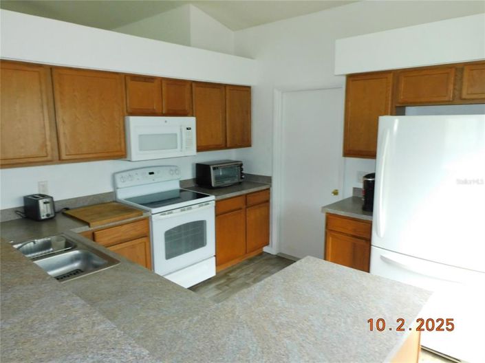 Image No.2-3 Bed House for sale