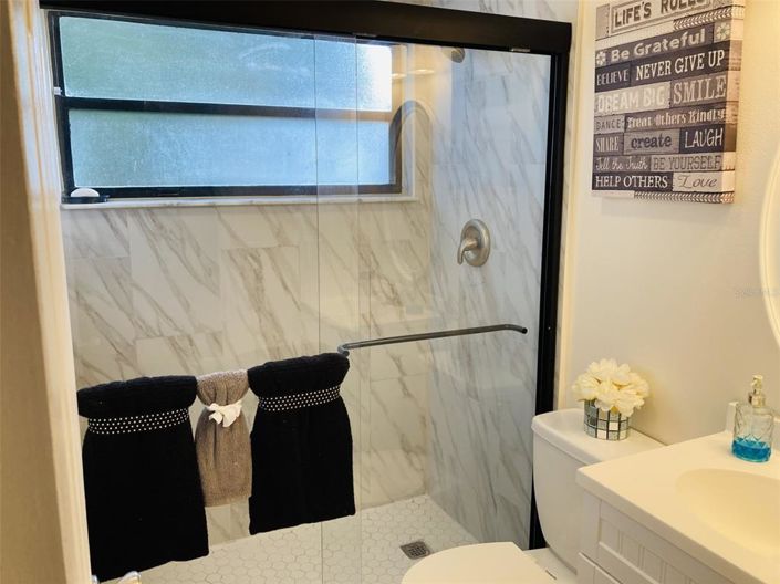 Image No.10-3 Bed House for sale