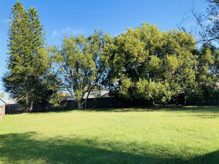 Image No.13-3 Bed House for sale