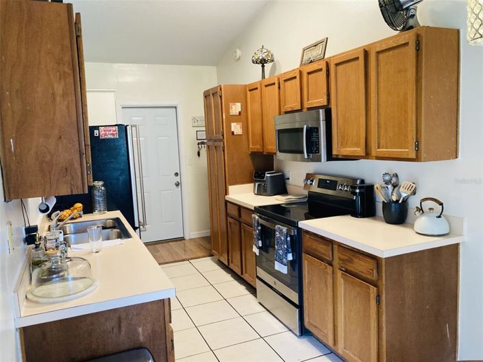 Image No.6-3 Bed House for sale