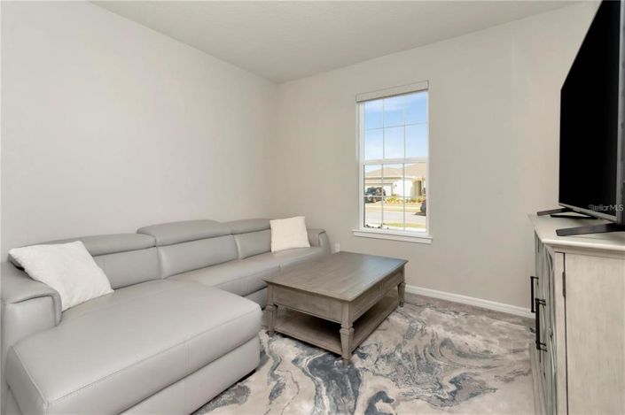 Image No.17-3 Bed House for sale