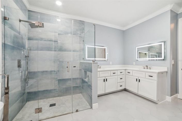 Image No.20-5 Bed House for sale