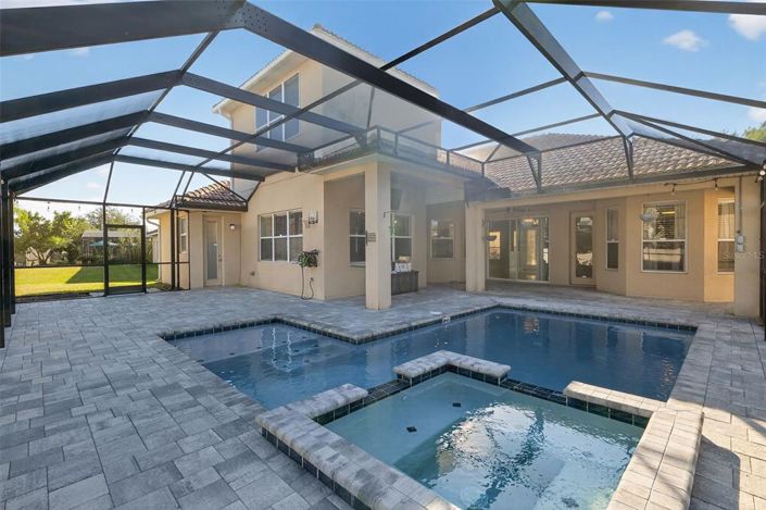 Image No.6-5 Bed House for sale