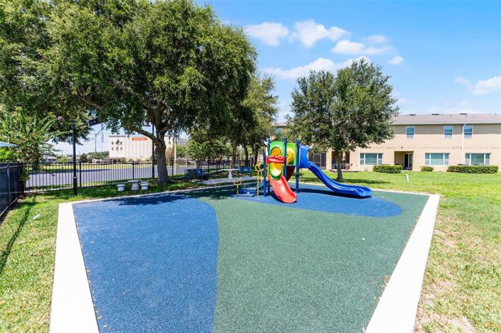 Image No.31-4 Bed Townhouse for sale