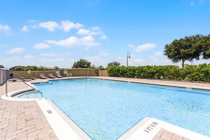 Image No.33-4 Bed Townhouse for sale