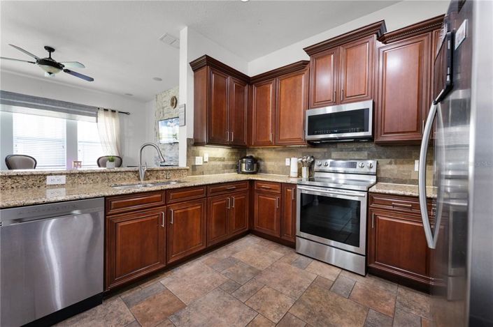 Image No.9-4 Bed Townhouse for sale