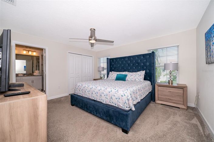 Image No.19-4 Bed Townhouse for sale